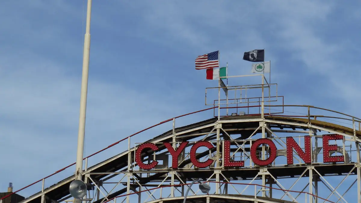 Le Cyclone à Luna Park Coney Island à Brooklyn New York